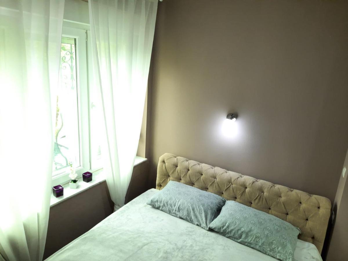 Apartamento Apartman Nana Mostar Exterior foto